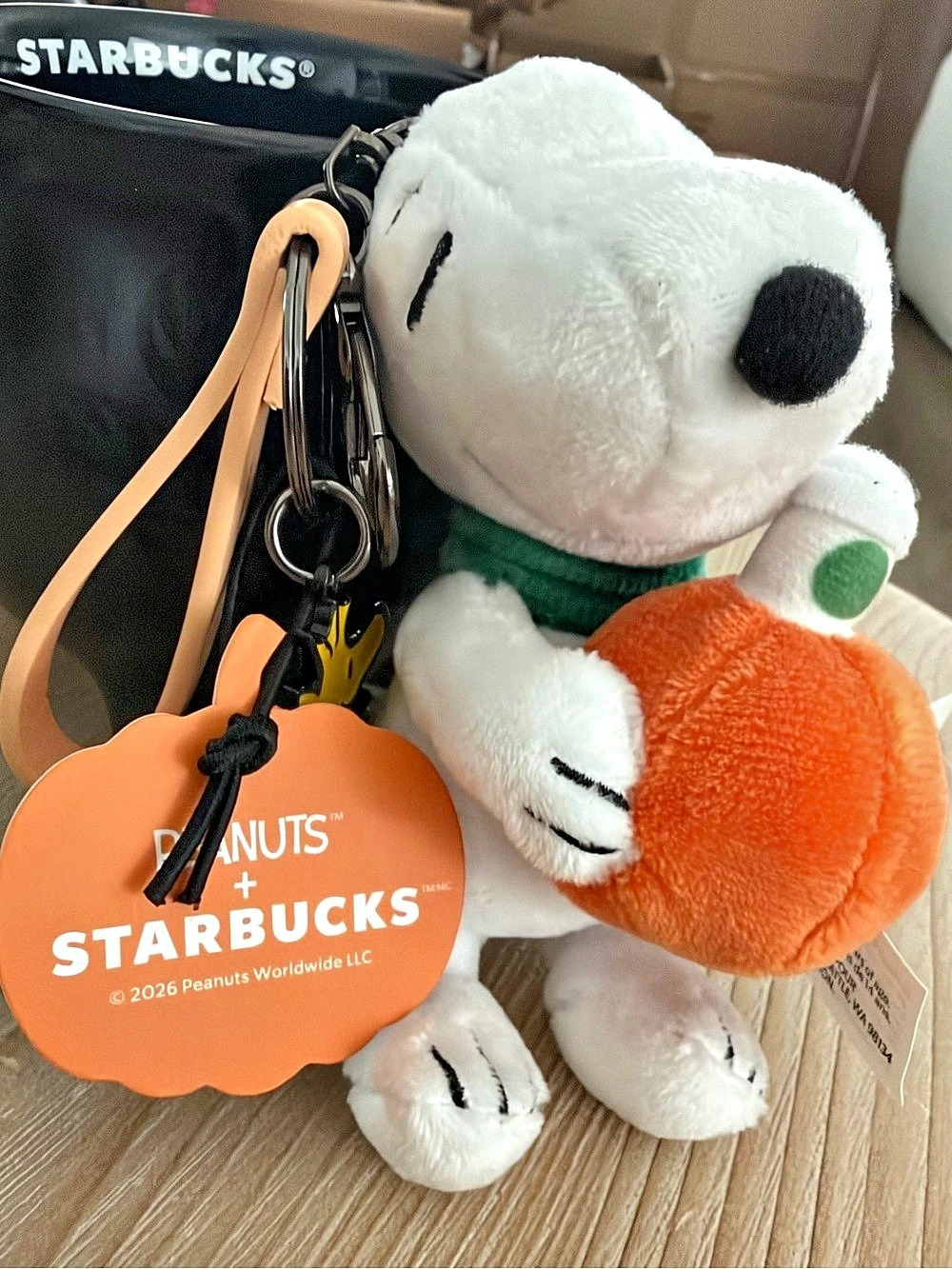 *BRAND NEW* Starbucks X Peanuts Snoopy Pumpkin Bag Charm